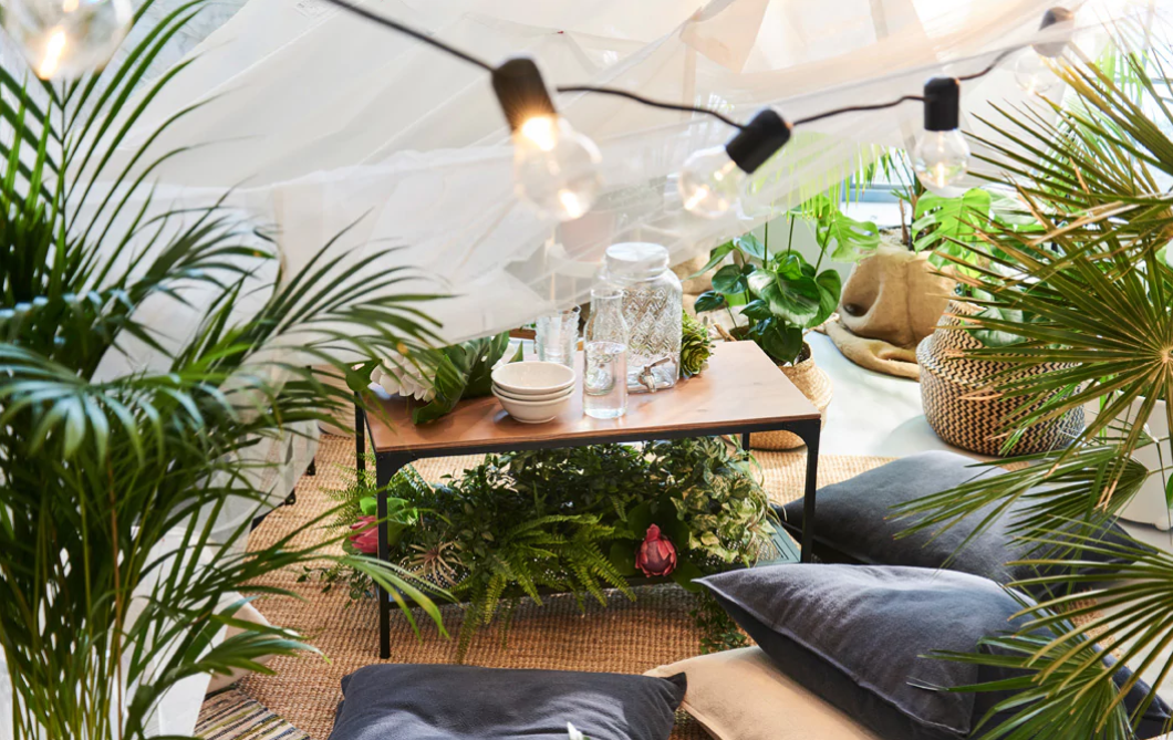 IKEA - Urban summer: hold an indoor picnic